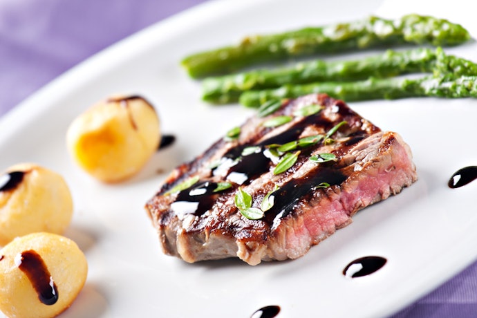 Look for a Sauce Made With Vinegar, Lemon Juice, or Worcestershire Sauce for Extra Tang