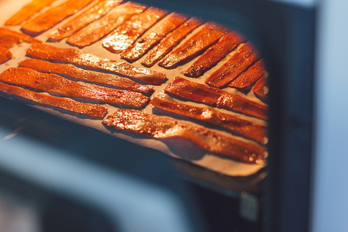 Pick Products With Sunflower or Coconut Oils for a Crispy Texture and Mild Flavor