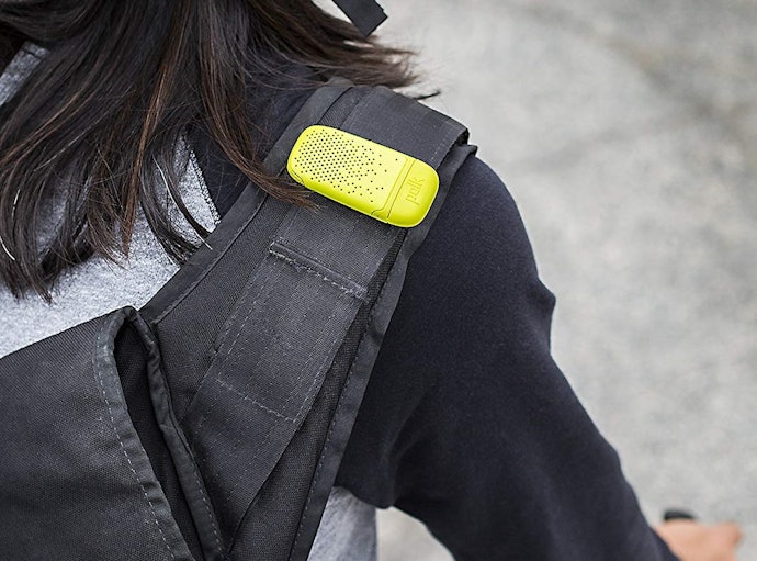 Clip-On Speakers for Versatility