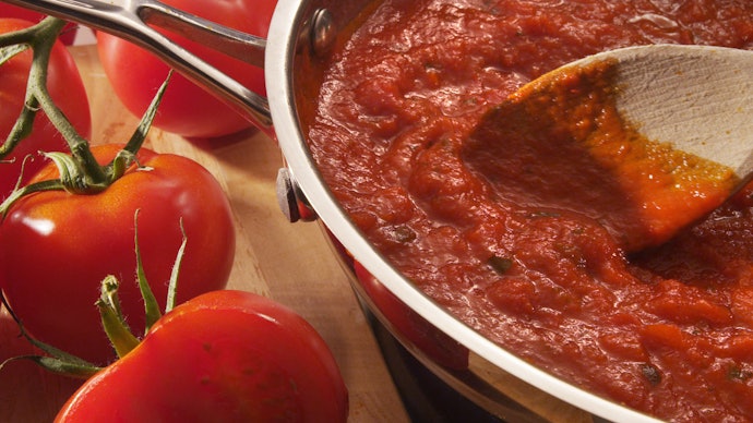 Select Roasted Garlic or Tomato Basil for a Bold, Robust Flavor