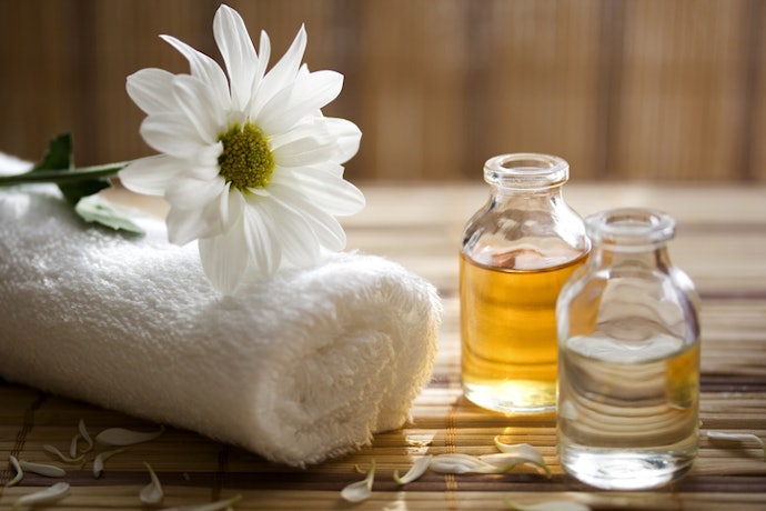 If You Want to Give a Calm and Aromatherapeutic Gift, Choose a Set with Essential Oils