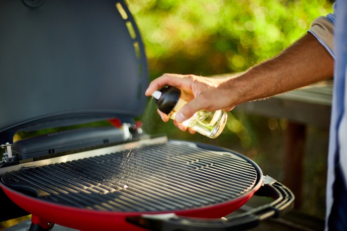 If You Love to Grill, Pick Up a Durable Pressurized Bottle or Battery Oil Sprayer for Outdoor Grilling