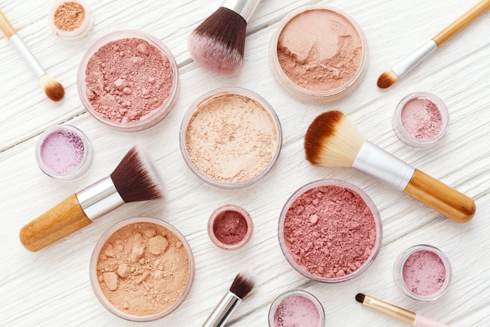 Powder Foundations Are Perfect for Touch-Ups Between Photoshoots