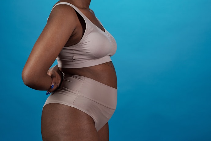 Choose High-Waisted Briefs, Camisoles, and Thigh Slimmers for Apple and Rectangle Body Types
