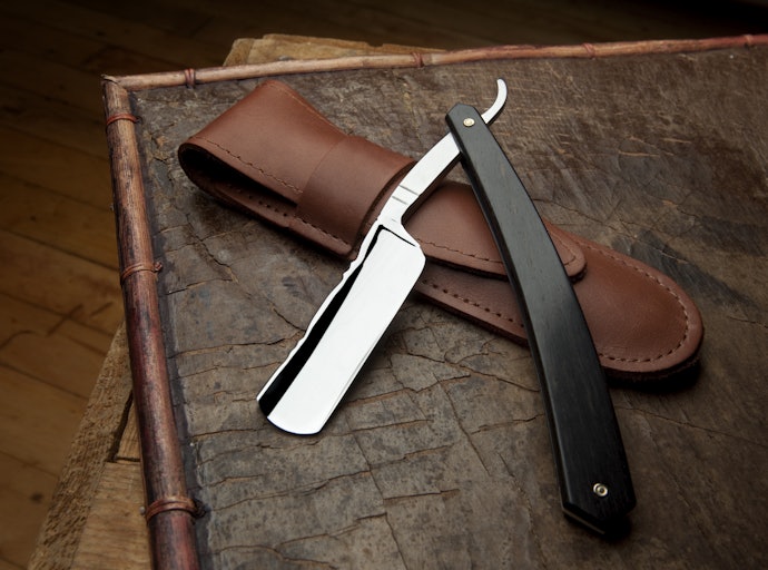 To Eliminate the Cost of Replacing Blades, Choose a Straight Razor