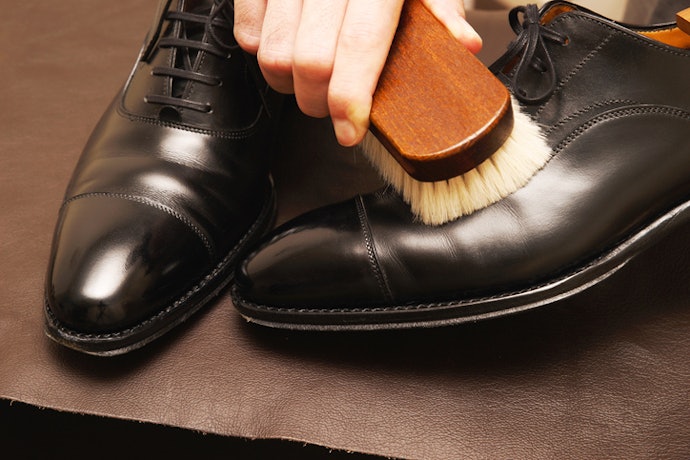 If You Need to Remove Dirt and Debris From Leather Shoes, Choose a Bristle Brush