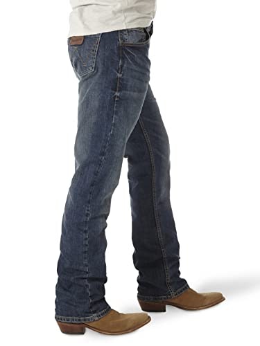 Choose Slim or Straight Fit Jeans if You Have a Smaller or Athletic Build
