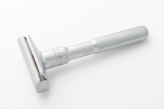 Look for an Adjustable Razor to Suit the Most Hair and Skin Types With a Single Razor