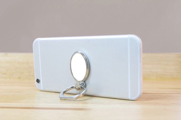 Pick a Metallic Phone Ring Holder for the Best Quality
